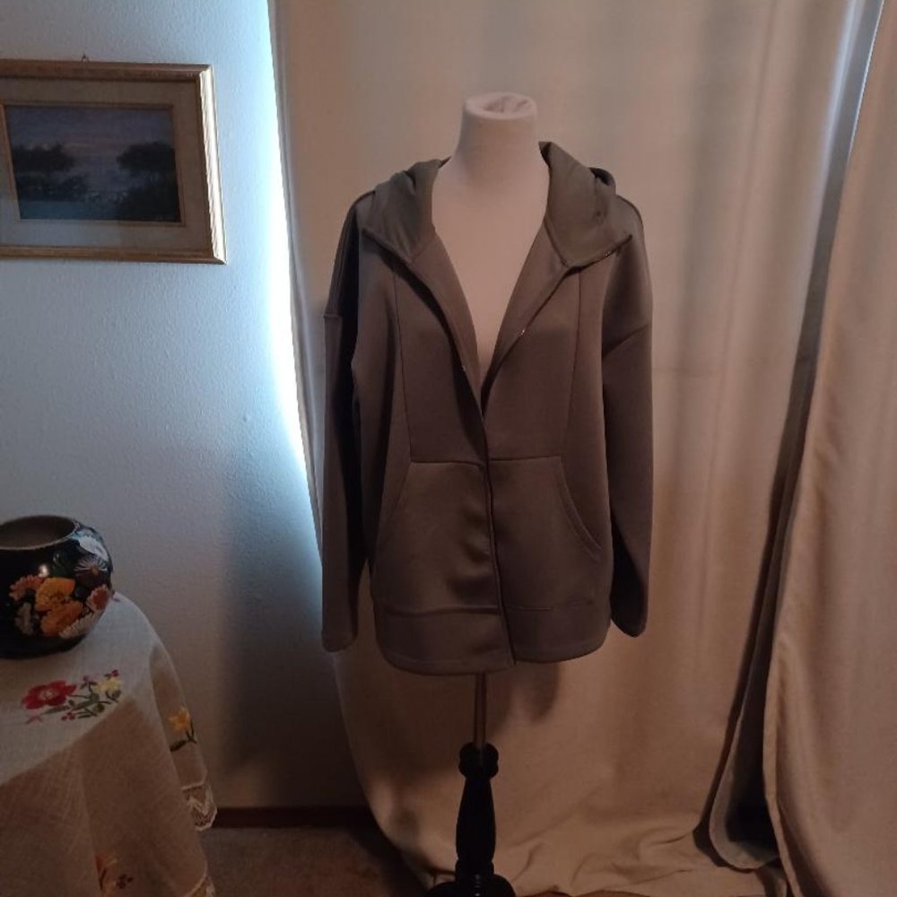 ADAY Comfort Zone Hoodie Sage Sz. L